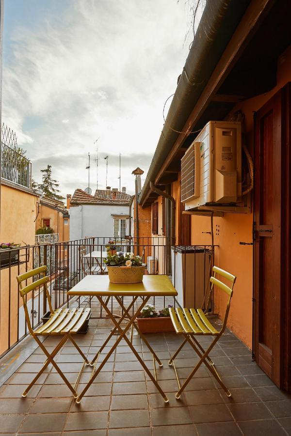 Italian Design Small Attic Bologna Buitenkant foto