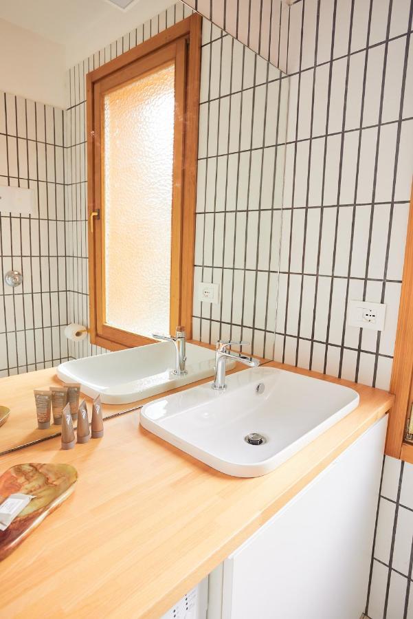 Italian Design Small Attic Bologna Buitenkant foto